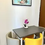 Lucas Salle De Bain Privative Δωμάτια σε οικογενειακή κατοικία *